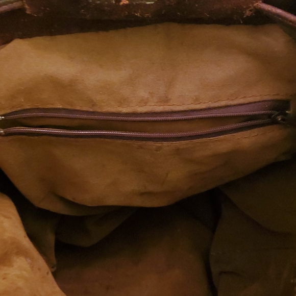 Leather Backpack - Picture 4 of 4